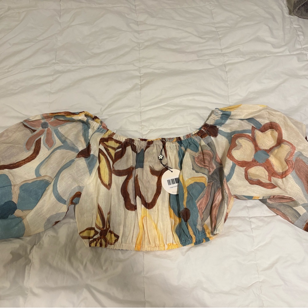 VRG GRL Inka Linen Flower Top